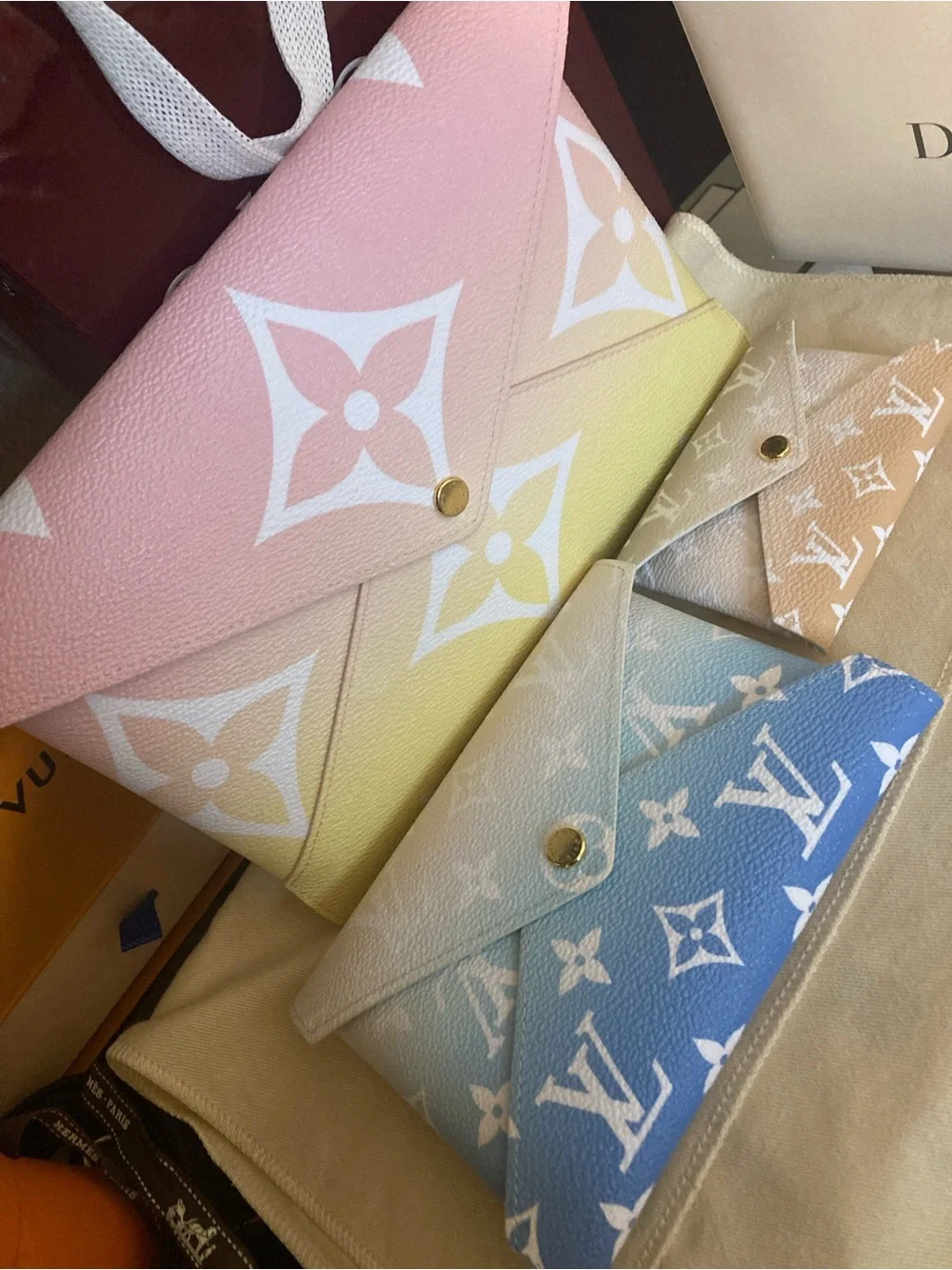 Louis Vuitton lv by